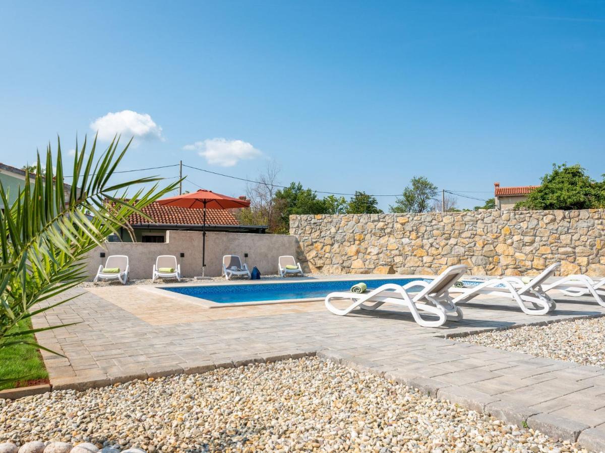 Tranquil Holiday Home In Labin With Private Swimming Pool Room photo